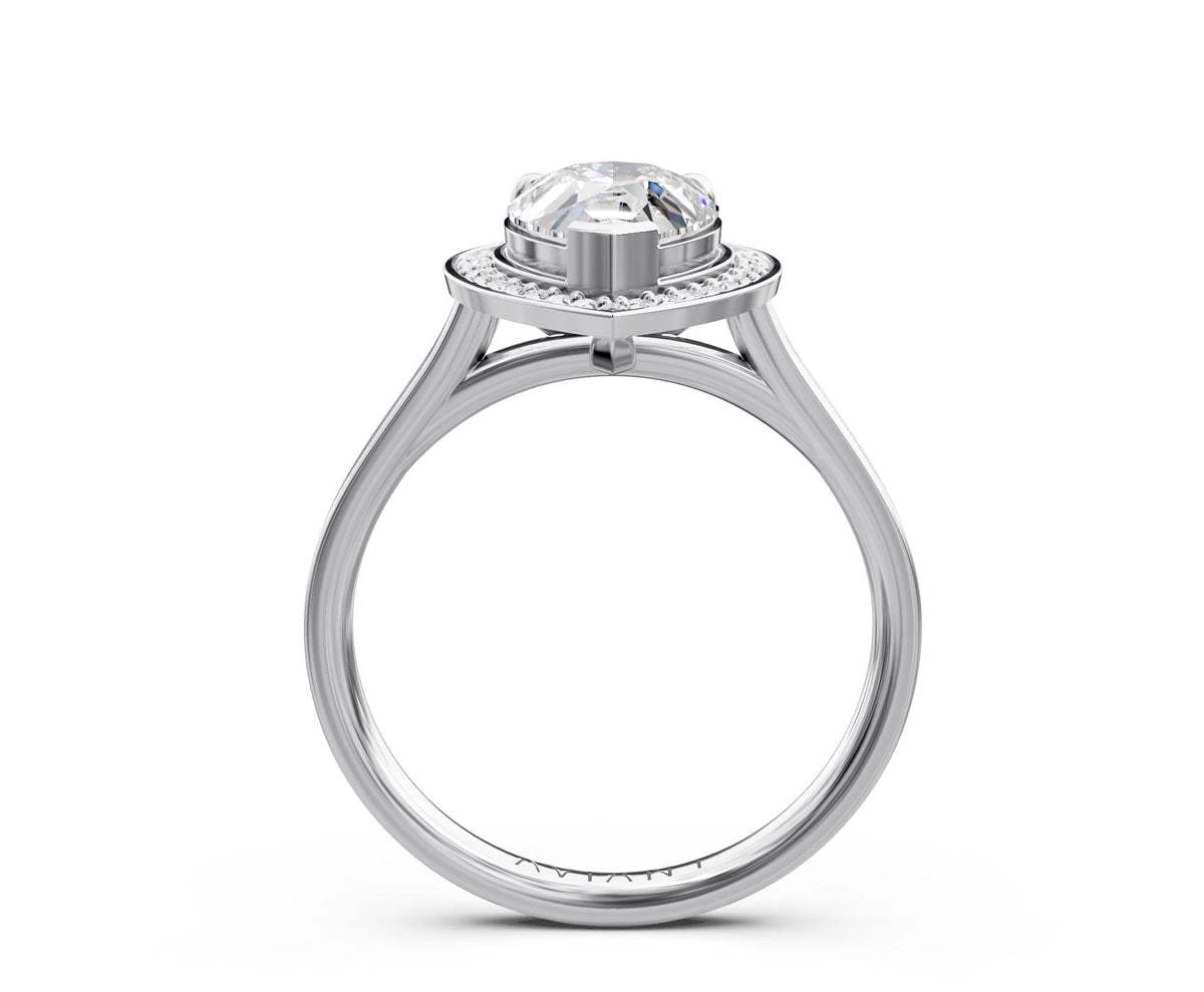Eleanor Halo with 1ct Pear Lab Diamond